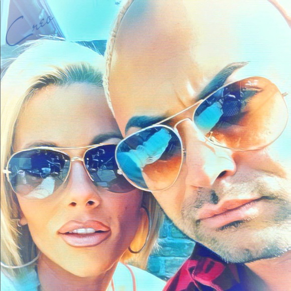 Meet your Posher, Bryna - Picture 1 of 2